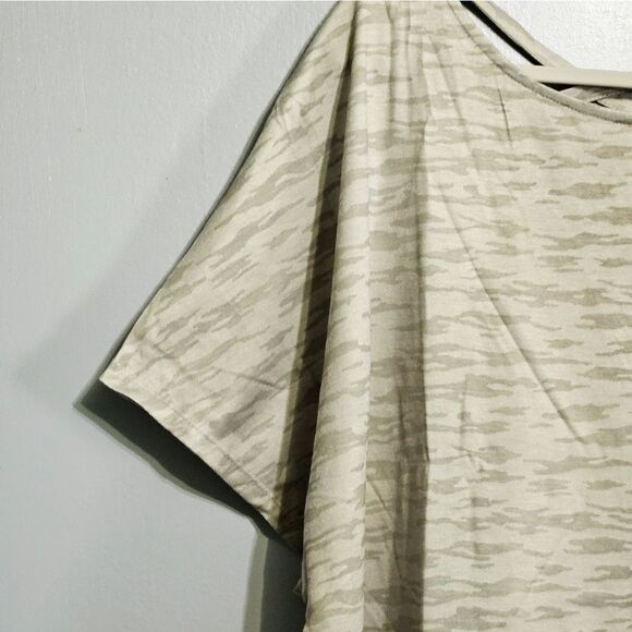 Hayden Los Angeles, Shades of Sage Top. NWT/Size-2X - Picture 2 of 7